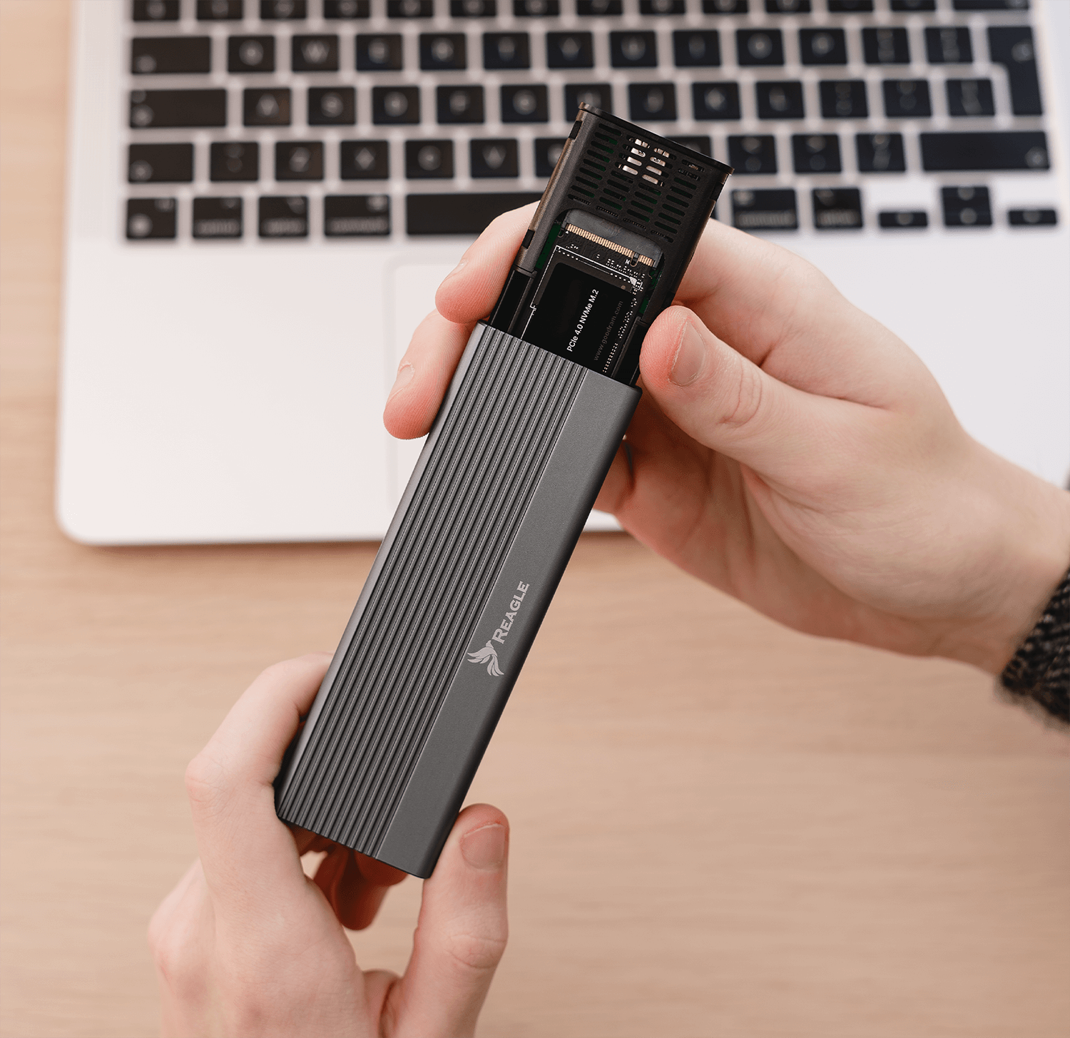 NVME PCIe SSD Enclosure USB-C GEN2 Adapter Pocket M2